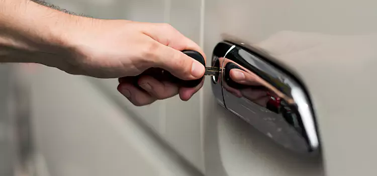 Why Choose Our Auto Locksmith Team in Dix Hills, NY?